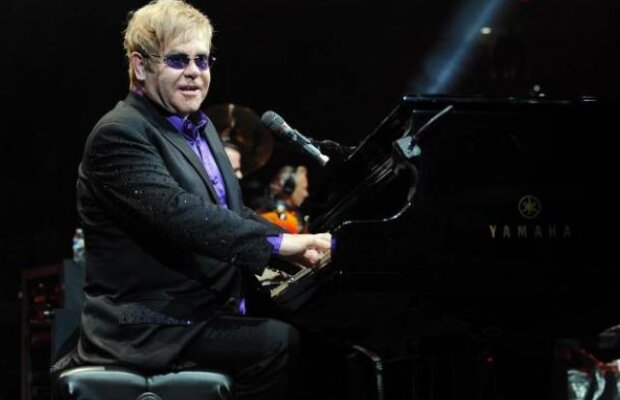 Elton John si partenerul lui de viata vor mai avea un copil