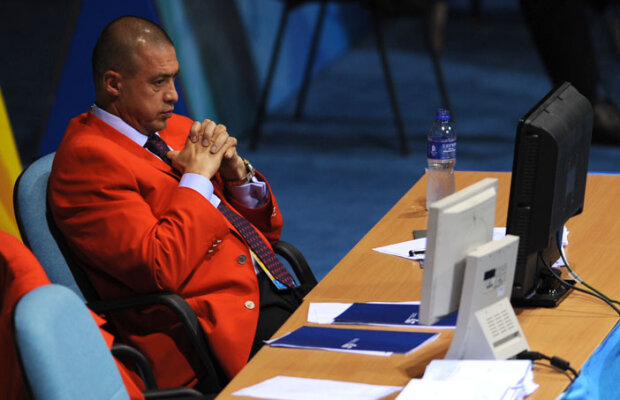 Antrenorul naţionalei de box feminin îi cere demisia lui Obreja: "Rudele, lasă-ne!"