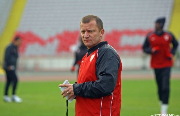 Dorinel Munteanu, nemulţumit de rezultat: "În prima repriză puteam avea 2 sau 3 la 0"