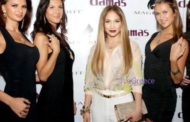 Ramona Gabor, pe covorul rosu alaturi de Jennifer Lopez