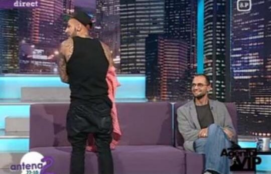 Alex Velea: "Imi plac banii foarte, foarte mult si mi-i doresc"