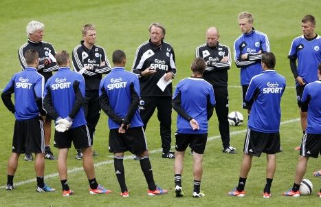 Omul-surpriză » Ariel Jacobs, antrenorul de care trebuie să se teamă Steaua