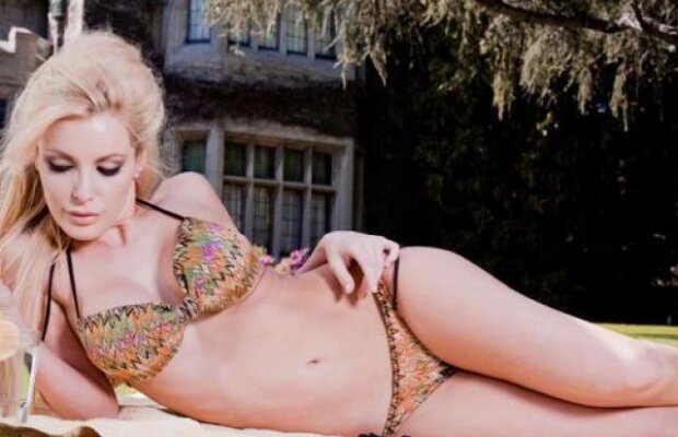 Galerie FOTO! Printesa Americii: Crystal Harris, noul "iepuras" al lui Hugh Hefner