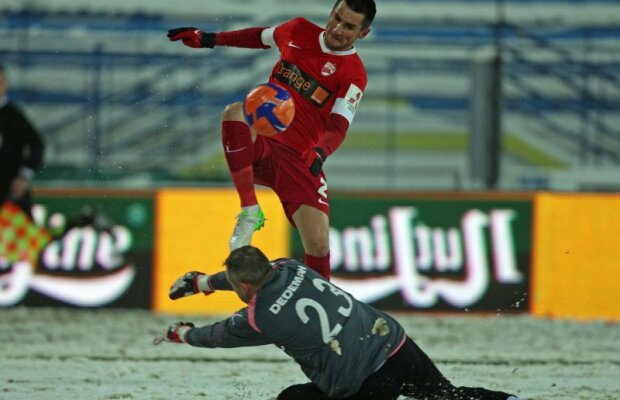 VIDEO "Cîinii" s-au împiedicat pe zăpada de la Iaşi » CSMS - Dinamo 1-1