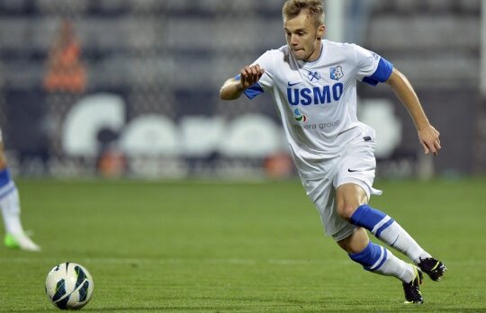 Euro translate » Cît îl costă pe Gigi Becali transferul lui Maxim