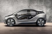 Nu-i așa că vrei un BMW i3 din aluminiu reciclat?