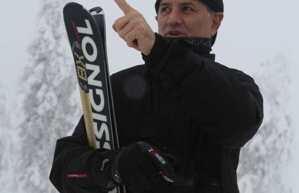 Nu-s pe CNN, ci pe ESPN! » Americanii sînt şocaţi că giuleştenii îşi concediază fotbaliştii prin email