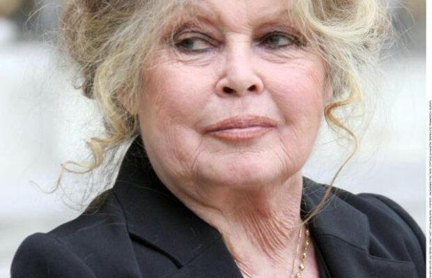 Brigitte Bardot ameninta si ea ca renunta la cetatenia franceza