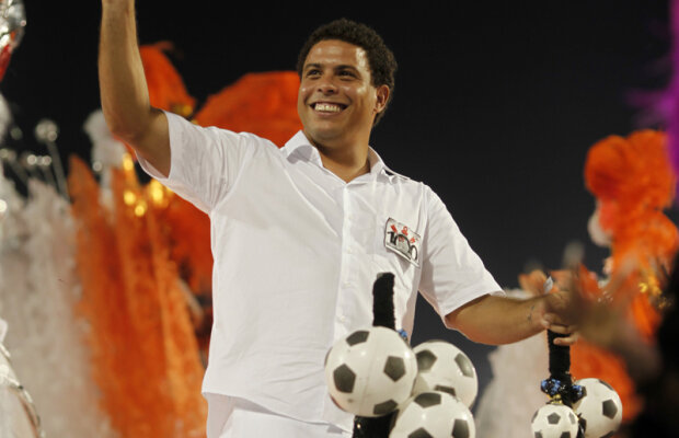 Înapoi la şcoală » Ronaldo studiază advertising la Londra!