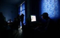 Un tată a angajat asasini virtuali să îi ucidă fiul ori de câte ori se joacă online