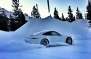 Pana la urma, am condus Porsche Carrera 4