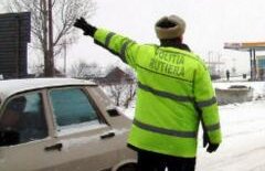 Trafic BLOCAT pe A2, între Bucureşti şi Drajna, din cauza poleiului