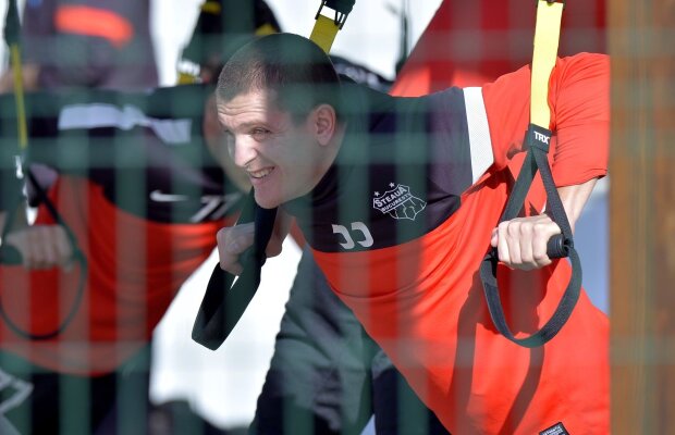 Reghecampf merge pe mîna preparatorului neamţ şi anunţă: "Încă n-aţi văzut nimic din forţa Stelei!"