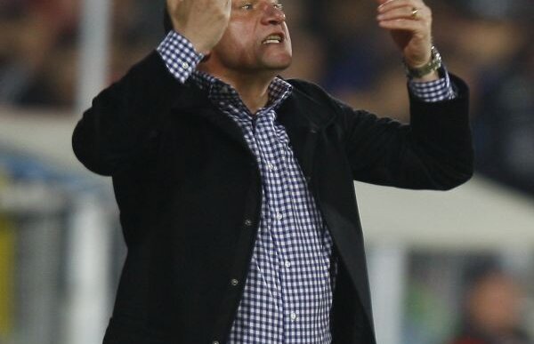 Dorinel îi pune la zid pe jucători: "Decît să se vaite, mai bine ar pune umărul serios la redresarea lui Dinamo" :X