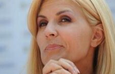 Elena Udrea acuză trădarea pedeliștilor: „Se poate și mai rău pentru noi decât ce am pățit pe 9 decembrie!”