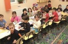 Mâine începe şcoala. Câte zile mai sunt până la următoarea vacanţă