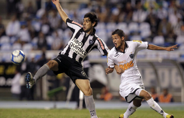 Vine un brazilian retrogradat! » Steaua l-a refuzat pe sîrbul Vulicevici şi aduce în probe un fundaş dreapta carioca