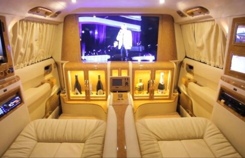 Video: Toyota Sequoia, buncăr de lux pe roți