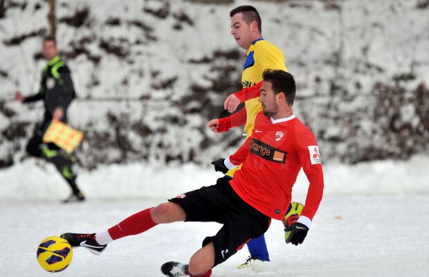 FOTO Dinamo - FC Rîşnov 8-1 » "Cîinii" s-au distrat în primul meci din 2013