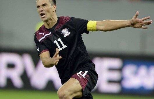 Start cu stîngul în 2013 » Rapid pierde cu Dnepr, scor 1-3