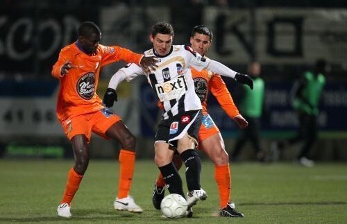 Gol pentru Keşeru în meciul cu Arles » Românul a ajuns la cota 12 în acest sezon