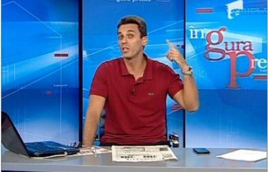 Mircea Badea, Mihai Gadea si Marius Tuca au devenit martisoare "Giumbix" 