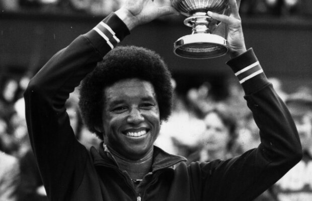 Vrei măselele de minte ale lui Arthur Ashe? Licitaţie ciudată în Statele Unite