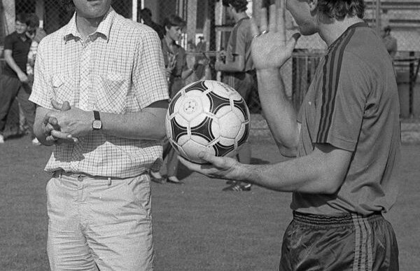 După 27 de ani, Ştefan Iovan a vorbit la Radio GSP despre un meci aranjat al Stelei: "Blat fără ştirea lui Valentin Ceauşescu"