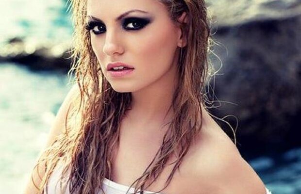 Alexandra Stan, in topul celor mai sexy vedete internationale din 2012!