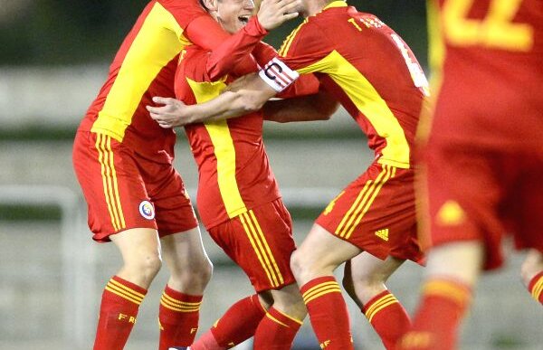 VIDEO+FOTO Altă viaţă! » "Naţionala puştilor" a dezamăgit crunt, cea "adevărată" a scos un 3-2 optimist cu Australia