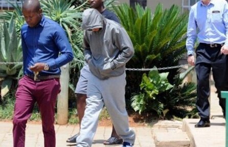 Detalii noi despre crima lui Pistorius: "Au existat dispute familiale în trecut" » Procurorii nu acceptă o cerere de cauţiune