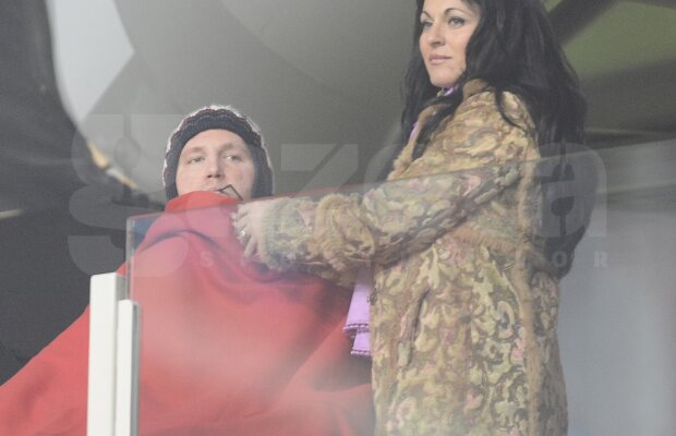 FOTO Neşu i-a încurajat pe stelişti din tribune la meciul cu Ajax