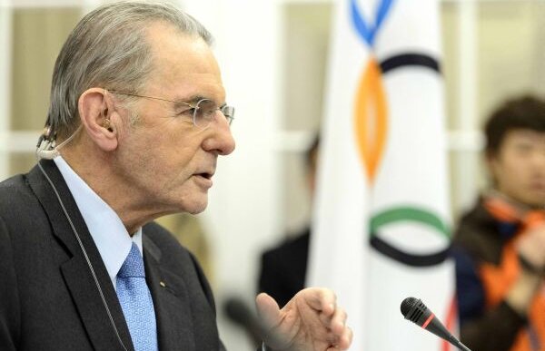 4 vizite în 4 ani » Jacques Rogge, preşedintele Comitetului Internaţional Olimpic, a sosit din nou în România