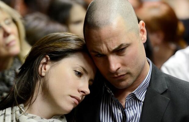 Altă dramă în familia Pistorius » Şi fratele lui Oscar e acuzat de crimă :O