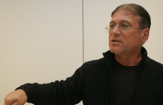 RADIO GSP Liţă Dumitru le dă sfaturi fostelor glorii steliste: "Sunaţi şi primiţi de fiecare dată bilete. Eu aşa fac"