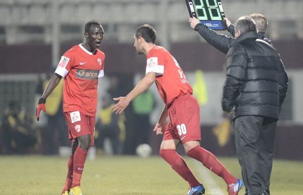 Schimbă un sfert din echipă » Dinamo are maximum de puncte în 2013, dar Ţălnar e nemulţumit