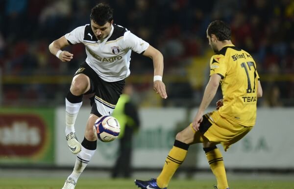 VIDEO Sentinţă cu execuţie » Viceliderul Astra a învins cu 3-0 un Braşov apatic