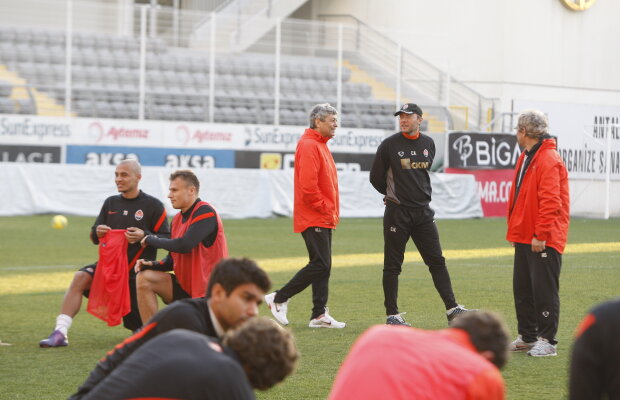 Mircea Lucescu, caracterizat de unul dintre jucătorii lui favoriţi: "El e antrenor, doctor şi preparator fizic"