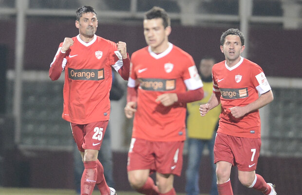 Conflict la Dinamo? » "Cîinii" au refuzat să meargă la cină cu Negoiţă