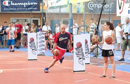Nebunia 3 la 3 începe şi-n ţară » Sport Arena Streetball, zona pentru fani la All Star Game