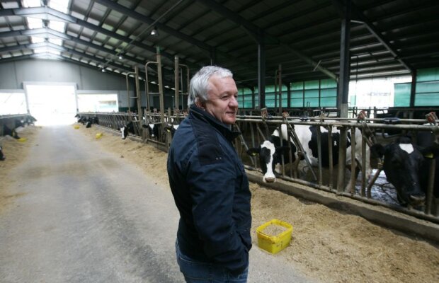 Afaceri de sute de milioane de euro » Doi patroni din Liga 1 în top 3 fermieri români