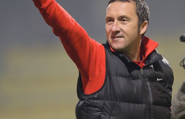 Îşi face bagajele pentru Steaua » "Am negociat ieri şi azi cu Mihai Stoica"