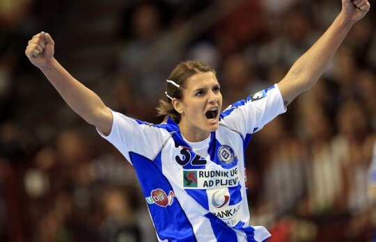 Variante de pariere la Oltchim - Gyor: Cota 4.00 pentru un succes clar al vîlcencelor!