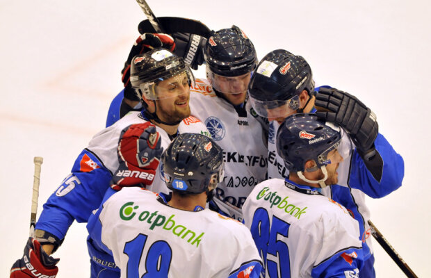 Nu se mai opresc » HSC Miercurea Ciuc e din nou campioană naţională la hochei. A şaptea oară consecutiv!