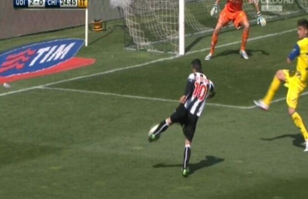 VIDEO Letal » Finalizare superbă a lui Di Natale în Udinese - Chievo 3-1