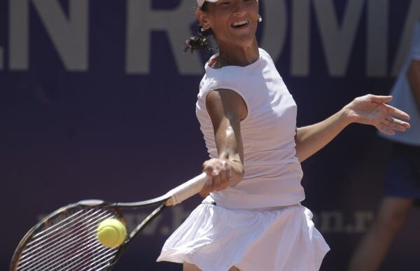 S-a oprit în semifinale » Alexandra Cadanţu a fost eliminată ieri de Kvitova la Katowice