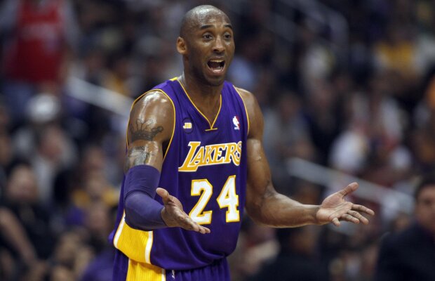 Kobe Bryant a fost operat, dar vrea să-şi învingă demonii! Stă cel puţin 6 luni. Lakers îi menţine contractul uriaş pentru viitorul sezon