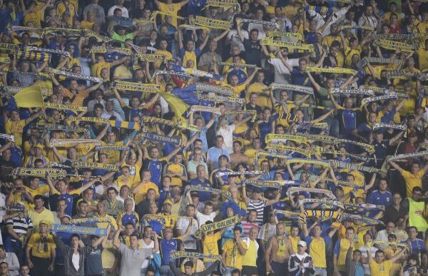 "Lupii" asediază Capitala! » Petrolul va beneficia de o galerie numeroasă împotriva Stelei