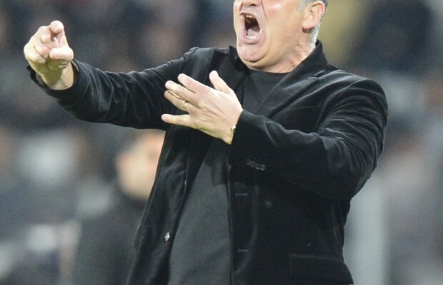 Andone, atac la adresa familiei Reghecampf: "Din mizeria asta de Liga 1 cîştigă bani!"