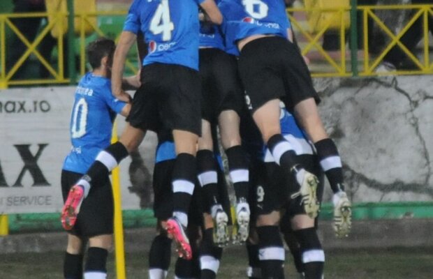 Radio GSP » Petrolul se întăreşte pentru sezonul viitor! Două ţinte de la echipa lui Hagi